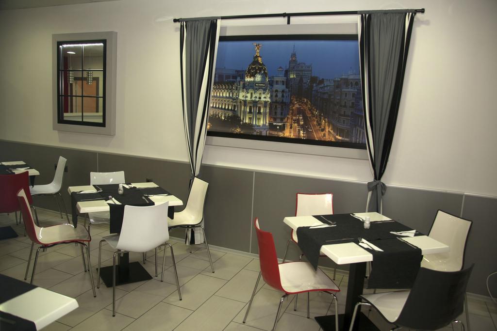 Gran Via Hotel Burgasz Kültér fotó