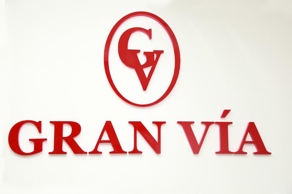 Gran Via Hotel Burgasz Kültér fotó